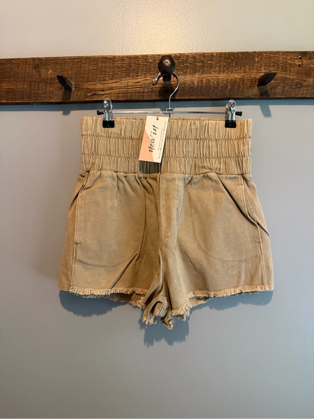 High-Waist Smocked Shorts in Beige — Casual Everyday Style